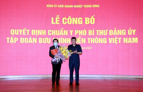 Đảng ủy Khối DN Trung ương, Ủy ban QLVNN tại DN đã công bố các quyết định về việc chuẩn y Phó Bí thư Đảng ủy Tập đoàn, bổ nhiệm 2 thành viên Hội đồng Thành viên Tập đoàn VNPT.